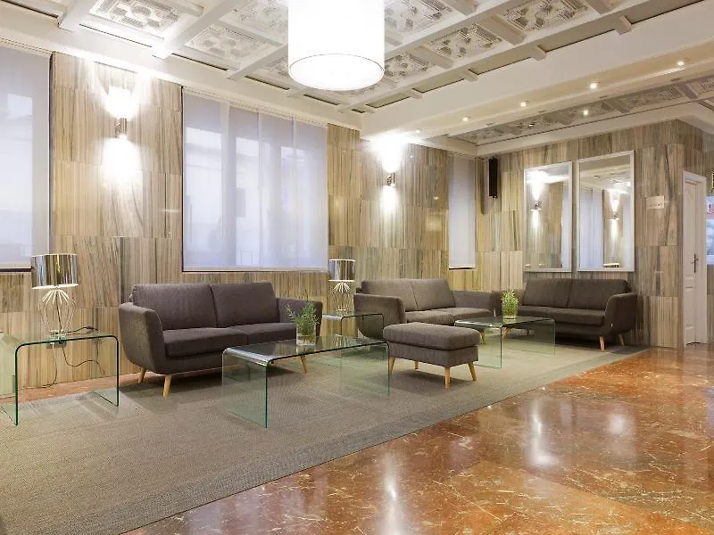 Hotel Carlos V Tolède 3*,